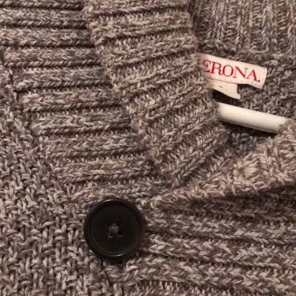 Sweater - Picture 2 of 2